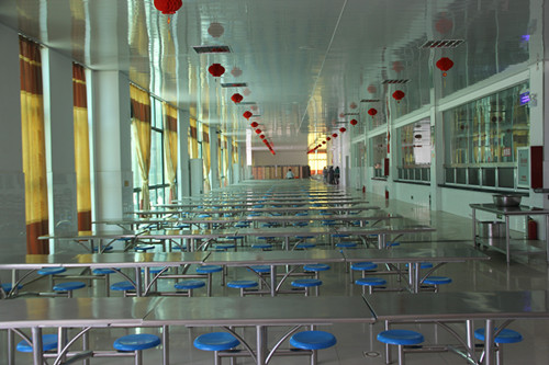 配套設(shè)施-食堂、浴室等